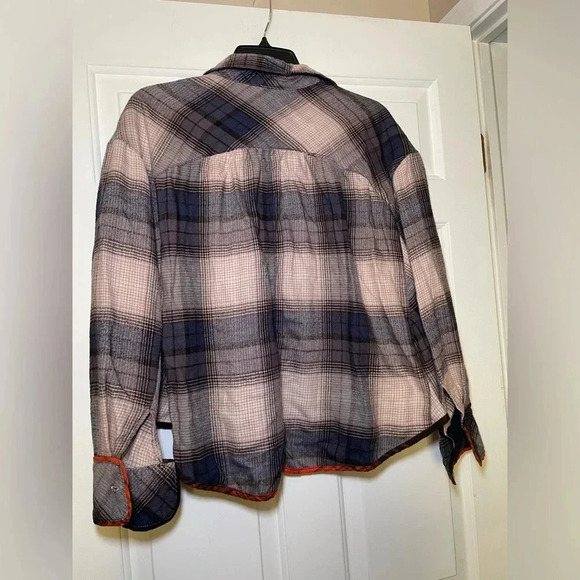 BDG Urban Outfitters Cropped Flannel Size XS Collared Oversized Brown/Navy Plaid - Picture 7 of 10